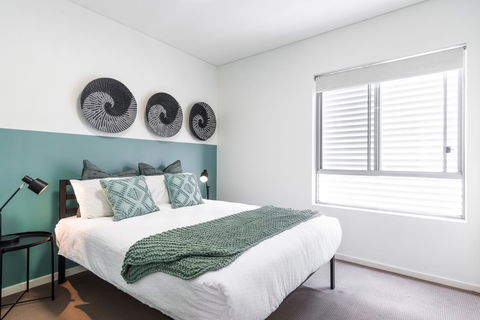 Large Light Luxe 3BDR 2BA Free Parking - Walk To Sydney Uni And RPA - Accommodation Brunswick Heads 6