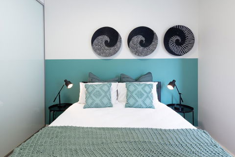 Large Light Luxe 3BDR 2BA Free Parking - Walk To Sydney Uni And RPA - Accommodation Brunswick Heads 7