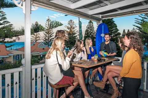 Mad Monkey Hostel Coogee Beach - Accommodation Brunswick Heads 1