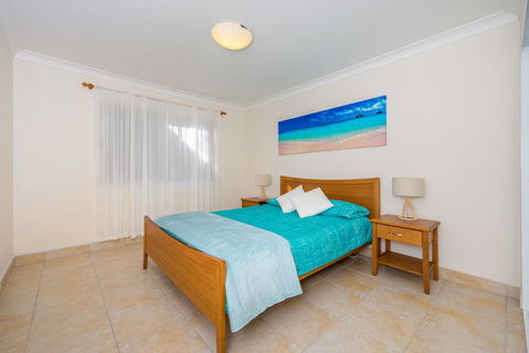 Ronald Avenue 1/65 - Shoal Bay - Accommodation Brunswick Heads 7