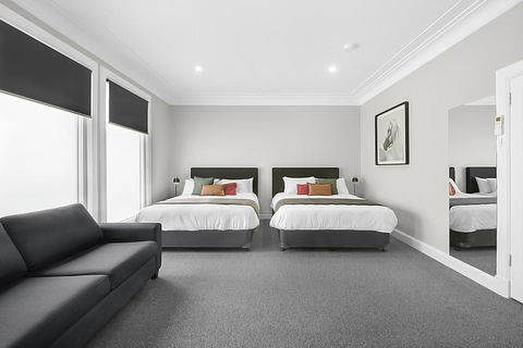 Horse And Jockey Hotel Homebush - Accommodation Brunswick Heads 1