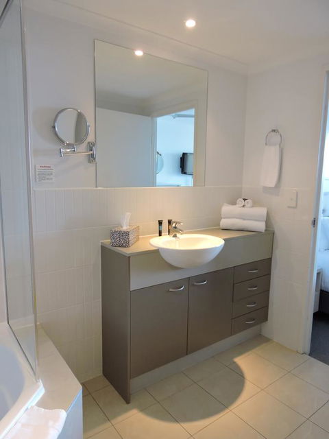 BASE Holidays - Ettalong Beach Premium Apartments - Accommodation Brunswick Heads 20