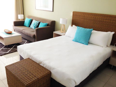 BASE Holidays - Ettalong Beach Premium Apartments - Accommodation Brunswick Heads 38