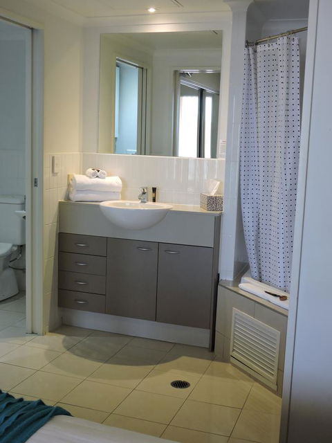 BASE Holidays - Ettalong Beach Premium Apartments - Accommodation Brunswick Heads 8