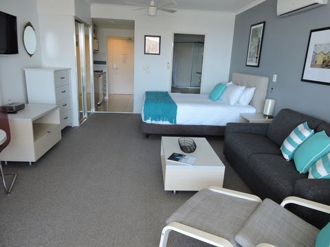 BASE Holidays - Ettalong Beach Premium Apartments - Accommodation Brunswick Heads 18