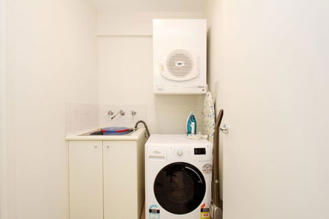Waterfront Apartment On Sydney Harbour - Accommodation Brunswick Heads 9