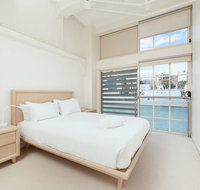 Waterfront Apartment on Sydney Harbour - Accommodation Brunswick Heads