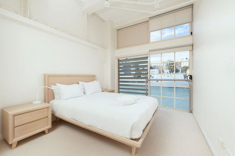 Waterfront Apartment On Sydney Harbour - Accommodation Brunswick Heads 0