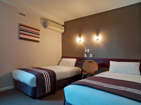 Hotel Hacienda - Accommodation Brunswick Heads 14