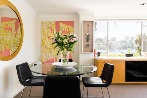 Waterfront Apartment Brimming With Inspirational Artwork - Accommodation Brunswick Heads 21