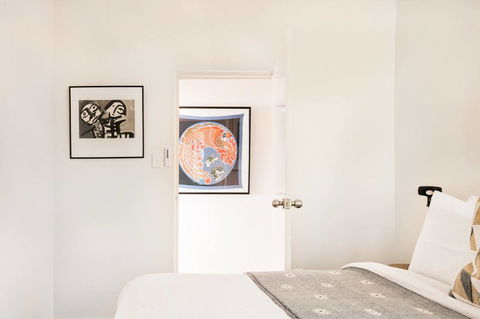 Waterfront Apartment Brimming With Inspirational Artwork - Accommodation Brunswick Heads 29