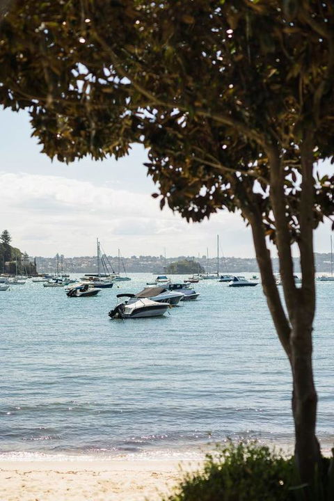 Waterfront Apartment Brimming With Inspirational Artwork - Accommodation Brunswick Heads 9