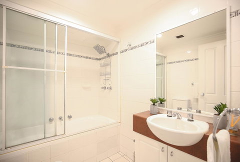 Vibrant Inner-city Living - Darling Harbour Fringe - Accommodation Brunswick Heads 6