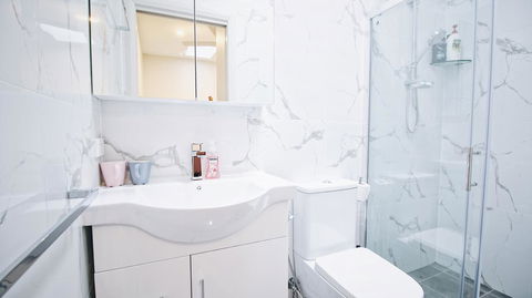 Cozy 5 Bed House In Sydney - Accommodation Brunswick Heads 22