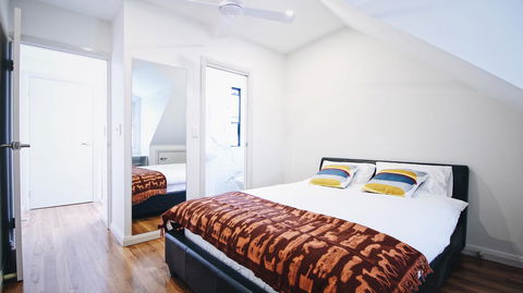 Cozy 5 Bed House In Sydney - Accommodation Brunswick Heads 12