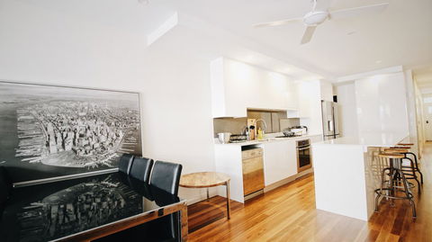 Cozy 5 Bed House In Sydney - Accommodation Brunswick Heads 5