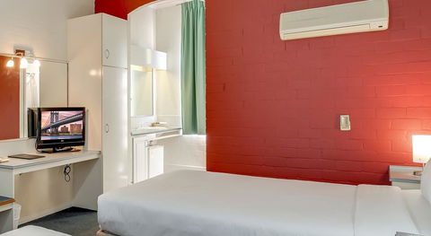 Prince Of Wales Hotel - Accommodation Brunswick Heads 1