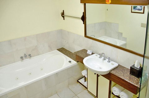Beach Hotel Resort - Accommodation Brunswick Heads 39