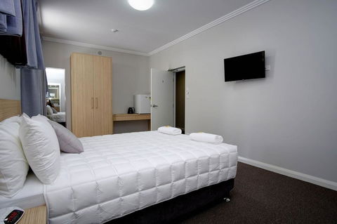 Lakes And Ocean Hotel Forster - Accommodation Brunswick Heads 15