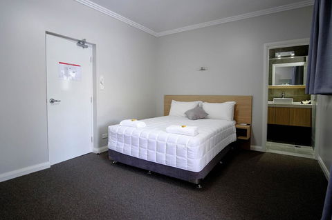 Lakes And Ocean Hotel Forster - Accommodation Brunswick Heads 13