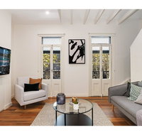 Walk to the city from this renovated heritage gem - Accommodation Brunswick Heads