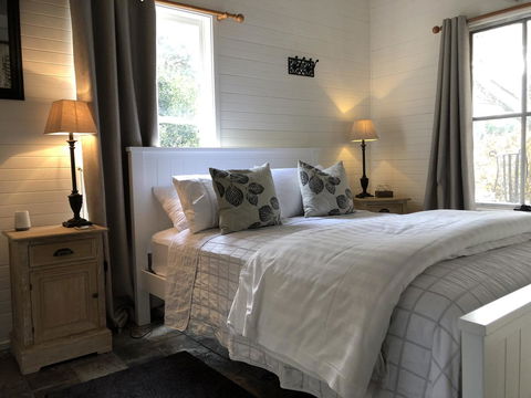 Arcadia - The Barn Cottage & Rosehill Cottage - Accommodation Brunswick Heads 3