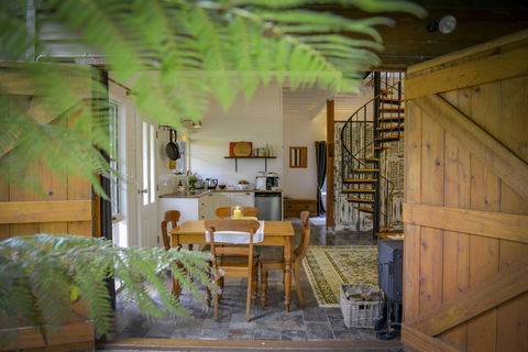 Arcadia - The Barn Cottage & Rosehill Cottage - Accommodation Brunswick Heads 9