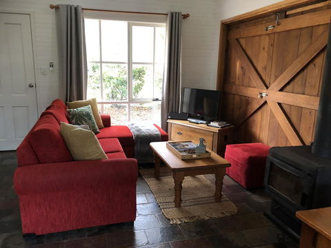 Arcadia - The Barn Cottage & Rosehill Cottage - Accommodation Brunswick Heads 8