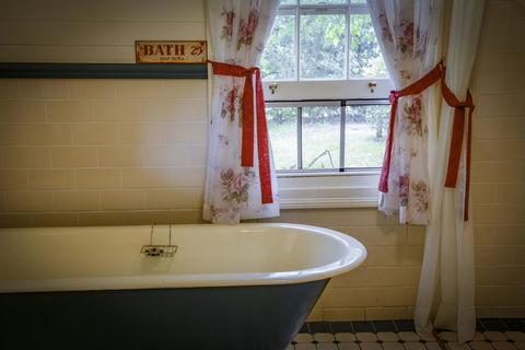 Arcadia - The Barn Cottage & Rosehill Cottage - Accommodation Brunswick Heads 18