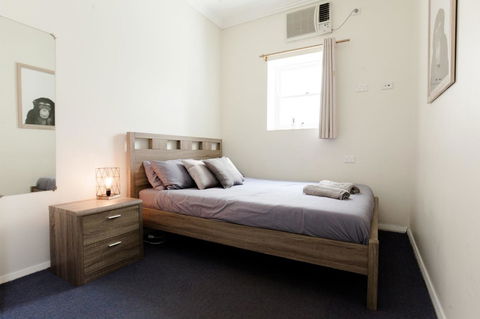 Mad Monkey Broadway - Accommodation Brunswick Heads 1