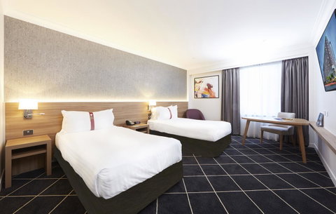 Furama Darling Harbour - Accommodation Brunswick Heads 4