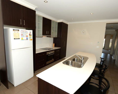 Yarrawonga Waterfront Apartments - Accommodation Brunswick Heads 11