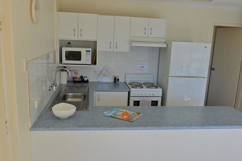 Beach House Holiday Apartments - Accommodation Brunswick Heads 6