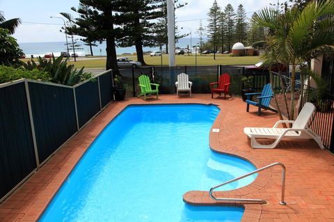 Beach House Holiday Apartments - Accommodation Brunswick Heads 2