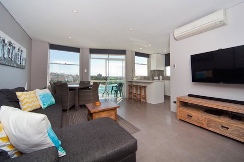 Gorgeous Coogee Views 2 Beds WT21 - Accommodation Brunswick Heads 0