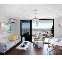 Ocean views and sea breezes over Bondi Beach - Accommodation Brunswick Heads