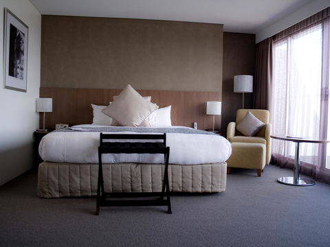 Hotel Urban St Leonards - Accommodation Brunswick Heads 9