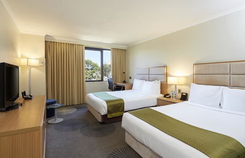 Holiday Inn Parramatta, An IHG Hotel - Accommodation Brunswick Heads 4