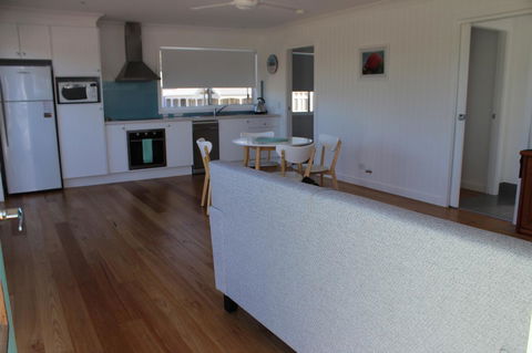 Red Waratah - Accommodation Brunswick Heads 7