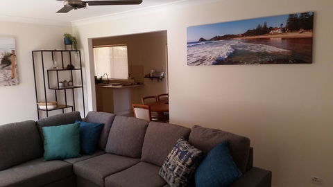 Twin Palms Holiday House At Lighthouse - Accommodation Brunswick Heads 9
