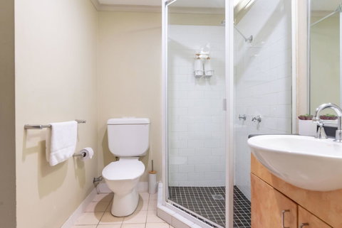 Classic 2 BR Apt In Pyrmont - Accommodation Brunswick Heads 8