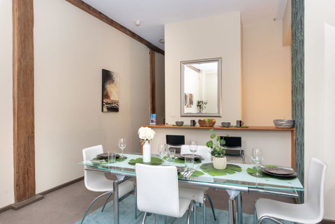 Classic 2 BR Apt In Pyrmont - Accommodation Brunswick Heads 4