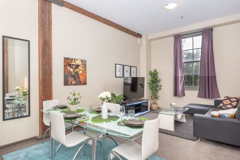 Classic 2 BR Apt In Pyrmont - Accommodation Brunswick Heads 0