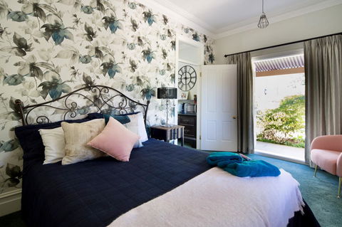Chanticleer Gardens Barn Cottage With A Pool - Accommodation Brunswick Heads 35