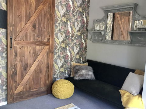 Chanticleer Gardens Barn Cottage With A Pool - Accommodation Brunswick Heads 7