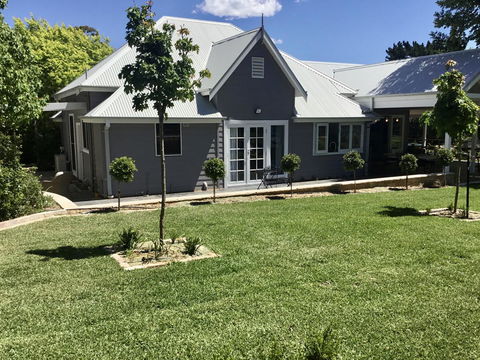 Chanticleer Gardens Barn Cottage With A Pool - Accommodation Brunswick Heads 9