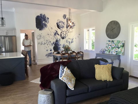 Chanticleer Gardens Barn Cottage With A Pool - Accommodation Brunswick Heads 13