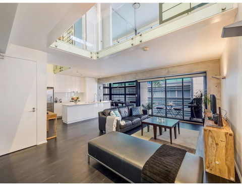 Urban Loft Close To Sydney Hot Spots - Accommodation Brunswick Heads 0