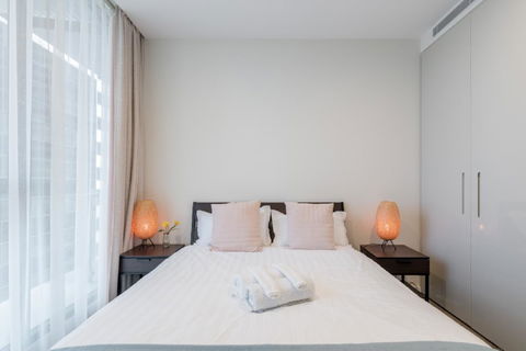 Sydney CBD Modern 2 Bedroom Apartment + Free Car Parking - Accommodation Brunswick Heads 13