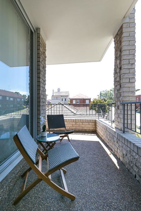 Stay In The Heart Of Randwick With Style - Accommodation Brunswick Heads 5